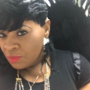 Meet your Posher, Leo